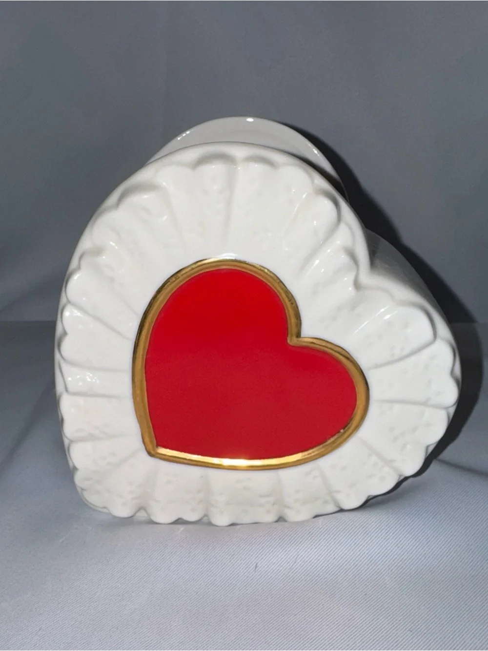 Vintage Telefora Valentine Planter/Vase Ruffled Heart Love